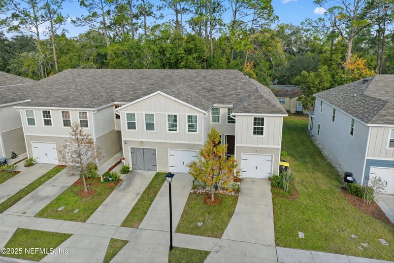 5935 Creekside Crossing Dr, Jacksonville, FL 32210