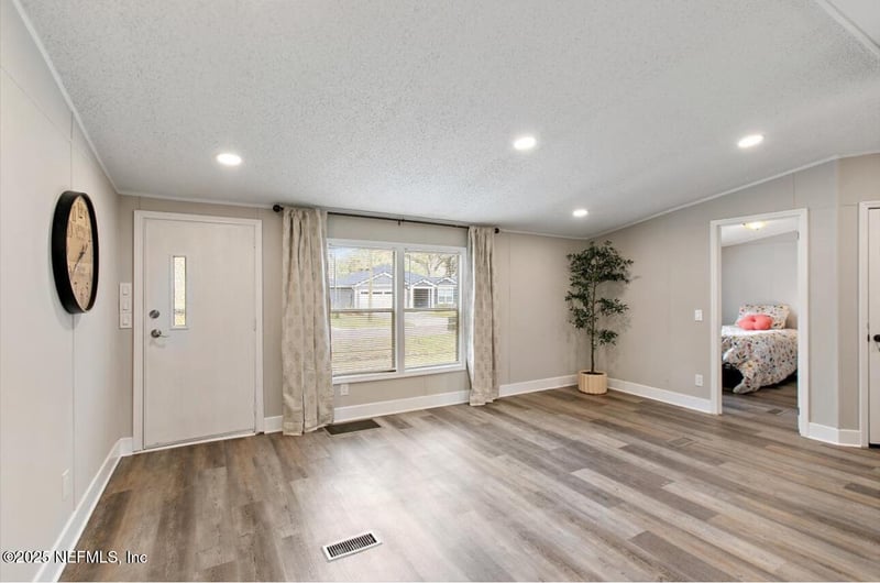 3032 Snell St, Jacksonville, FL 32218