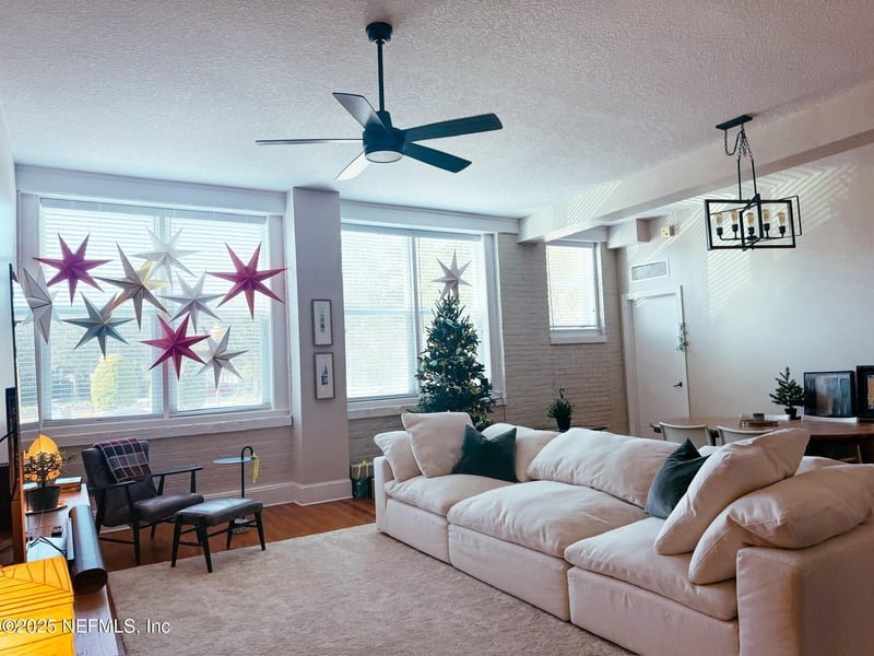 2525 College St #2102, Jacksonville, FL 32204