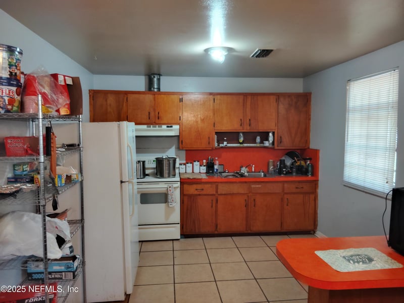 2653 Sandra Ln, Jacksonville, FL 32208