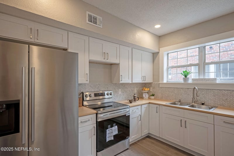 325 Alder St, Jacksonville, FL 32206