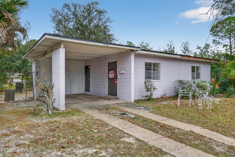 2570 Spirea St, Jacksonville, FL 32209