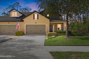 410 Wingstone Dr, Jacksonville, FL 32081