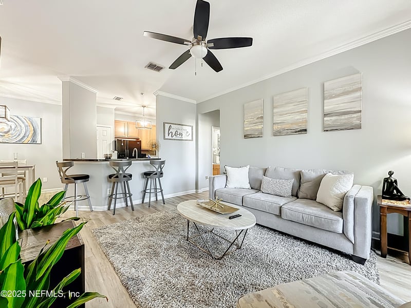 8601 Beach Blvd #409, Jacksonville, FL 32216