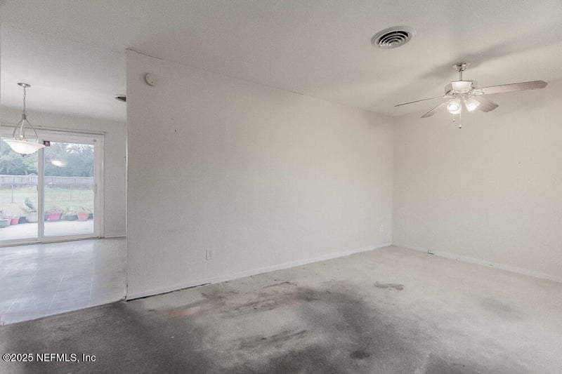 4504 Barnes Rd, Jacksonville, FL 32207