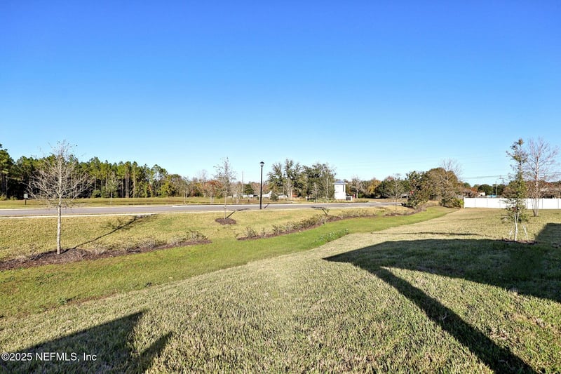 7450 Everett Forest Dr, Jacksonville, FL 32218