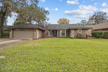 10942 Berkshire Ln, Jacksonville, FL 32225