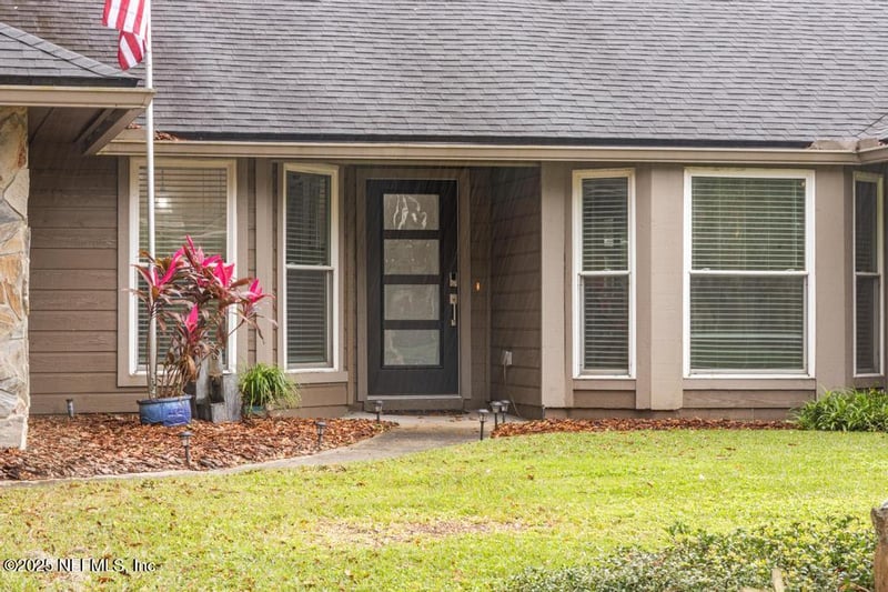 10942 Berkshire Ln, Jacksonville, FL 32225