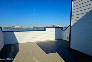 1924 Prudential Dr, Jacksonville, FL 32207