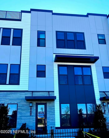 1924 Prudential Dr, Jacksonville, FL 32207