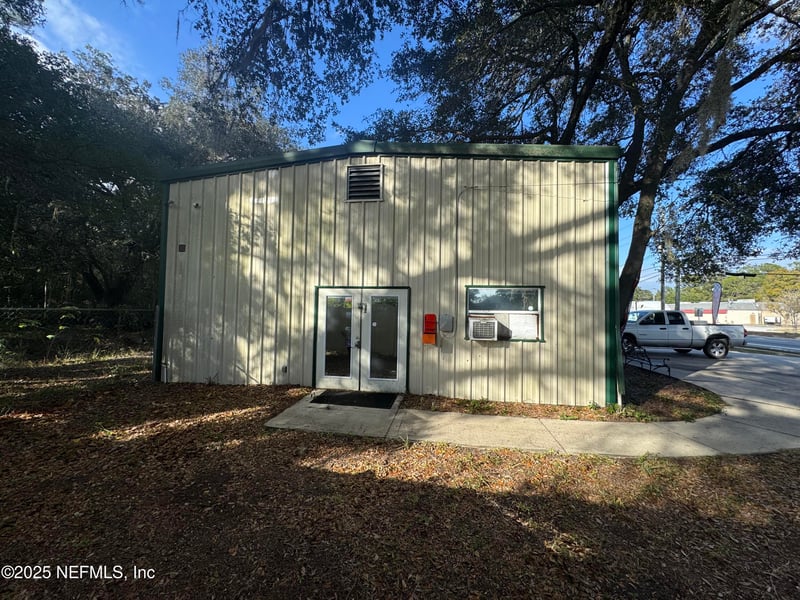 15050 Us Hwy 301, Waldo, FL 32694