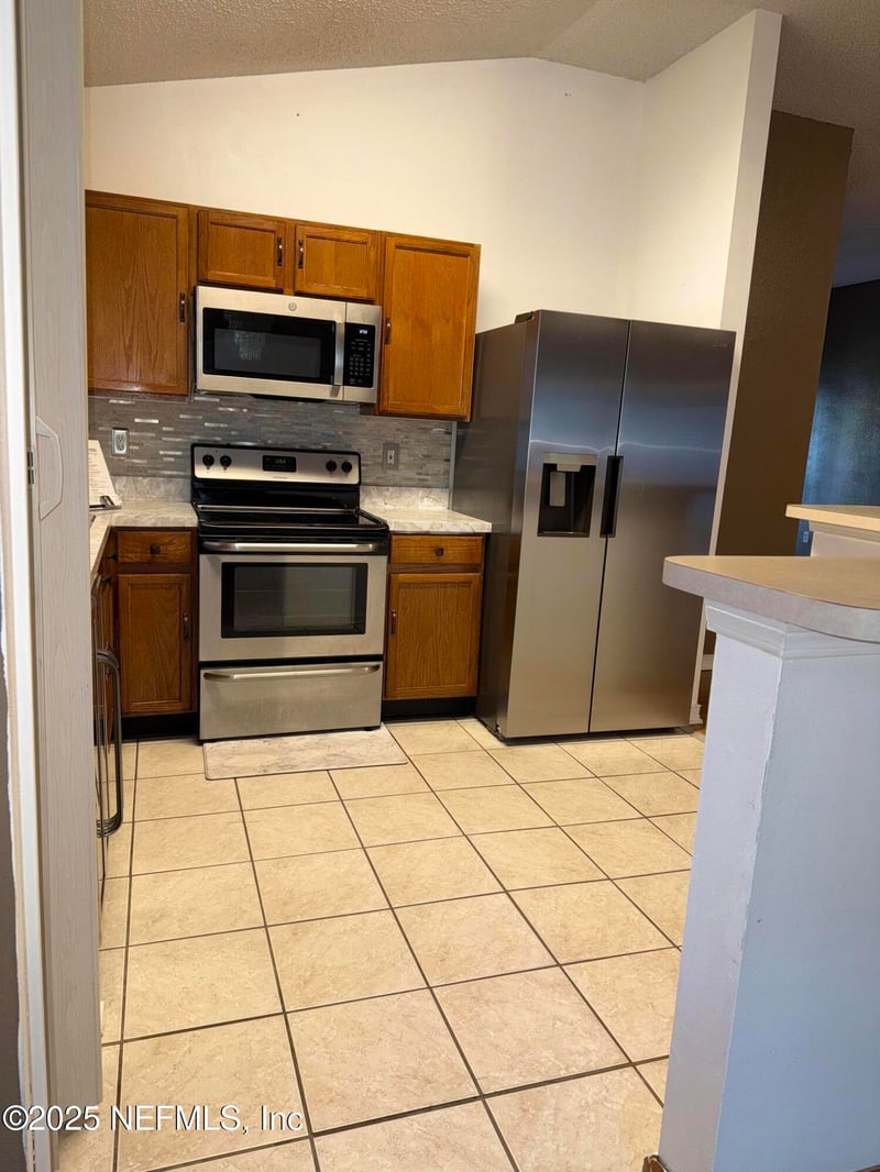 11501 Kings Ridge Ct, Jacksonville, FL 32218