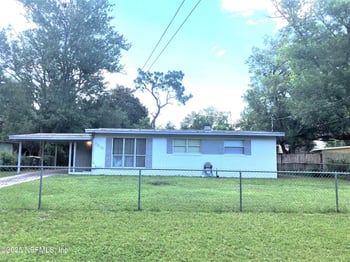 7815 Renoir Dr, Jacksonville, FL 32221