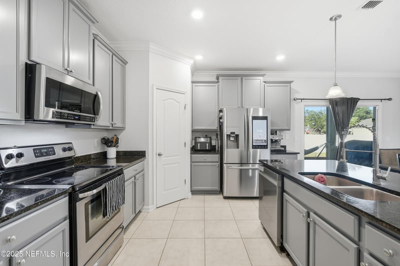 16202 Kayla Cove Ct, Jacksonville, FL 32218