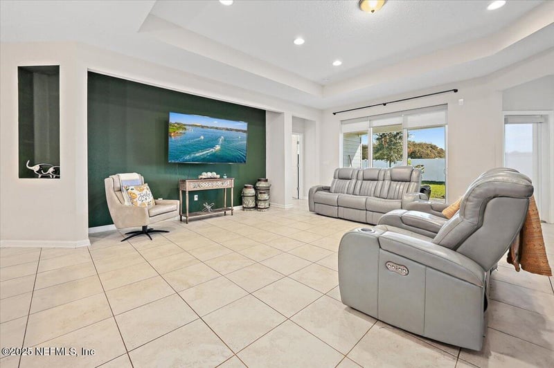 281 Marquesa Cir, St Johns, FL 32259