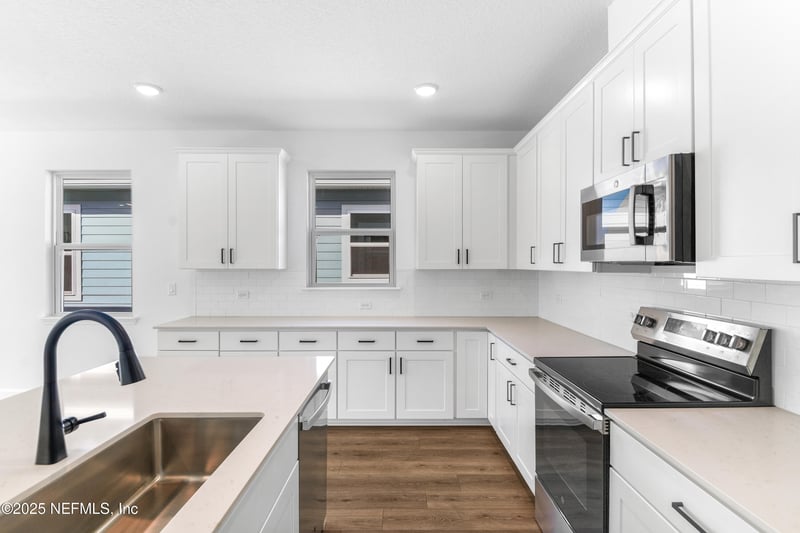 196 Enclave Ave, Palm Coast, FL 32164