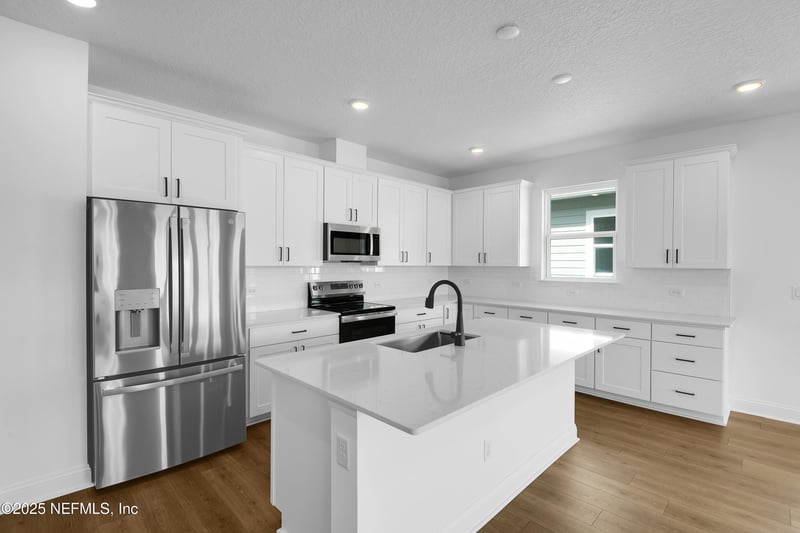 195 Enclave Ave, Palm Coast, FL 32164