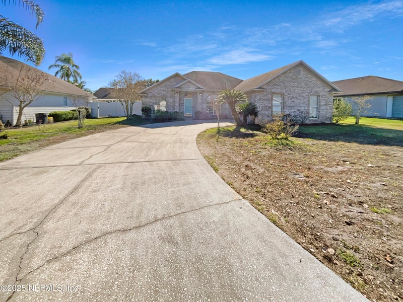 9042 Smoketree Dr, Jacksonville, FL 32244