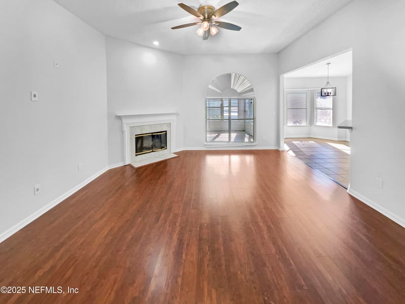 9042 Smoketree Dr, Jacksonville, FL 32244