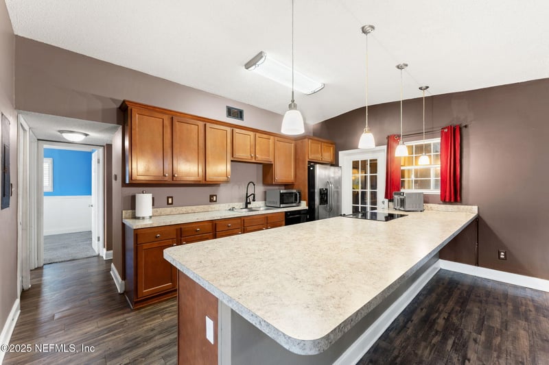 7029 Hielo Dr, Jacksonville, FL 32211