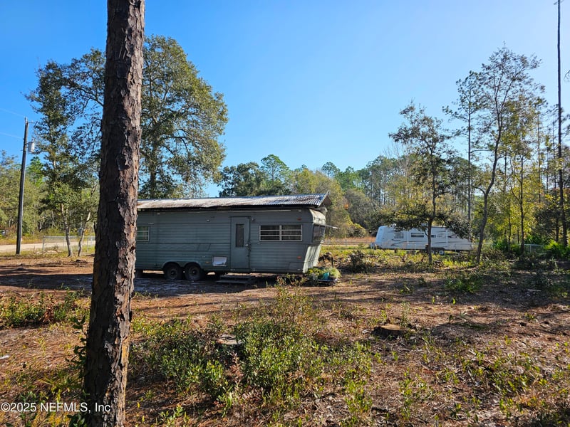 117 Glisson St, Interlachen, FL 32148