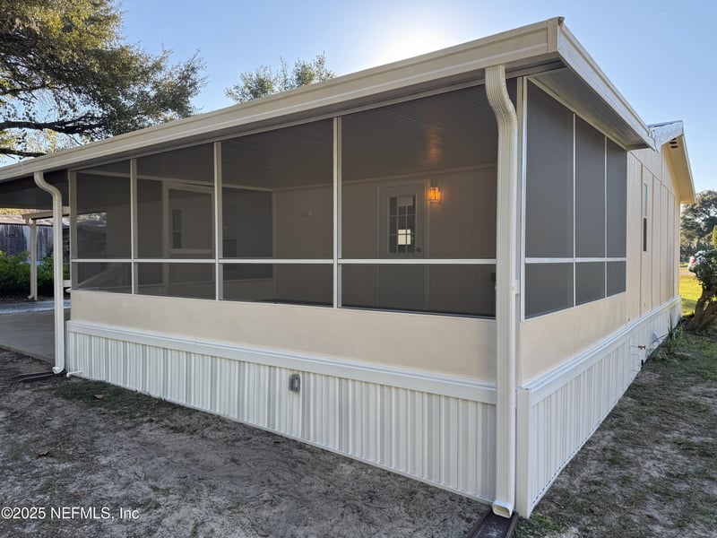 106 Ridgewood Ave, Interlachen, FL 32148