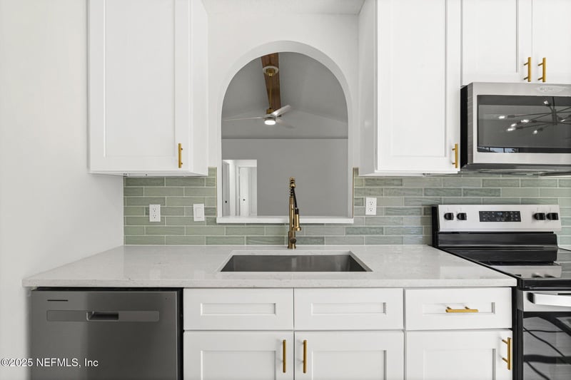 1942 Calusa Trl, Middleburg, FL 32068