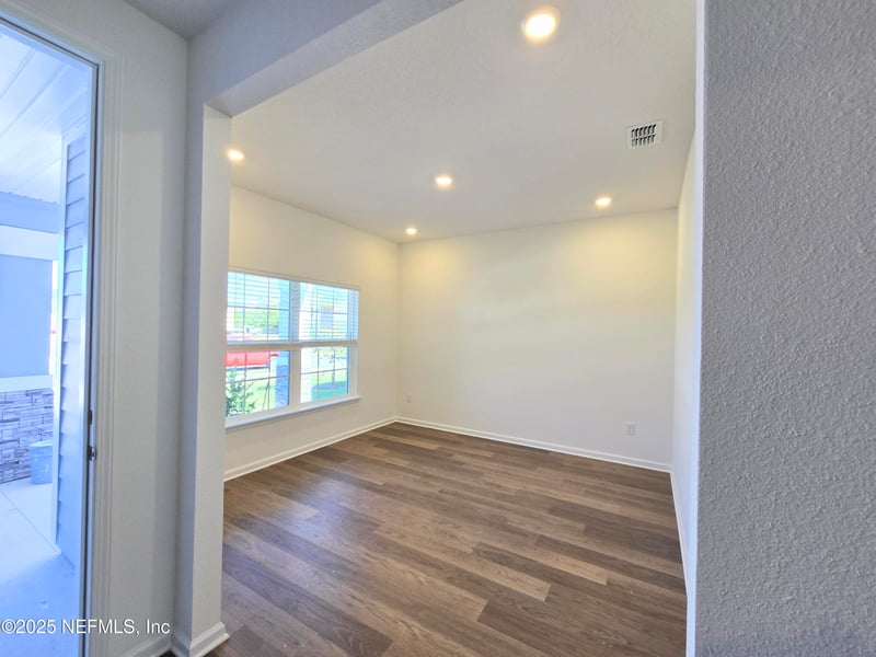 3494 Americana Dr, Green Cove Springs, FL 32043