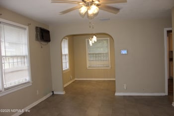 1659 University St, Jacksonville, FL 32209