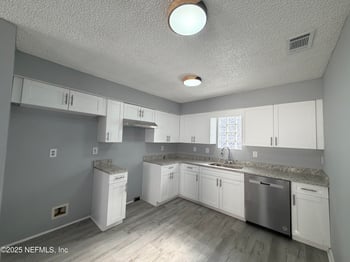 761 Trekker St, Jacksonville, FL 32216