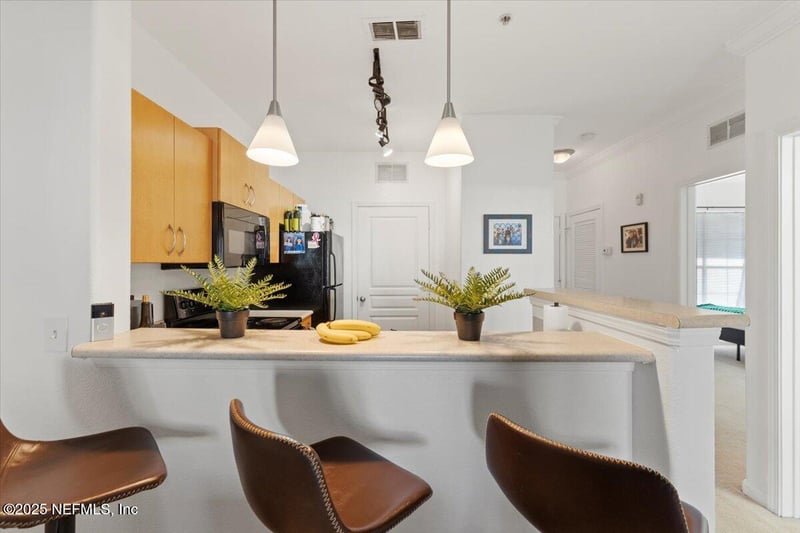 8290 Gate Pw #123, Jacksonville, FL 32216