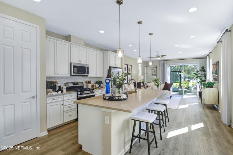 14615 Colesburg Ln, Jacksonville, FL 32219