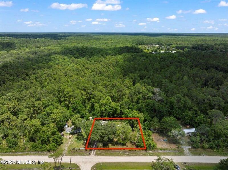 204 Amberjack St, Satsuma, FL 32189