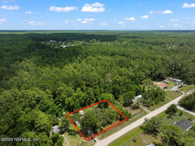 204 Amberjack St, Satsuma, FL 32189