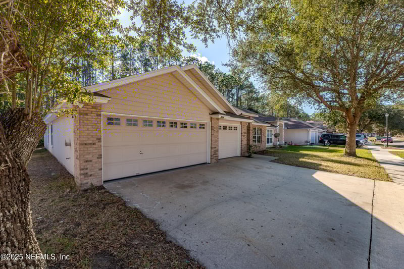 9246 Redtail Dr, Jacksonville, FL 32222