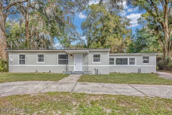 5489 Oak Forest Dr, Jacksonville, FL 32211
