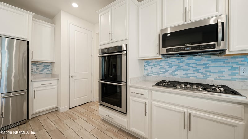 211 Clifton Bay Lp, St Johns, FL 32259