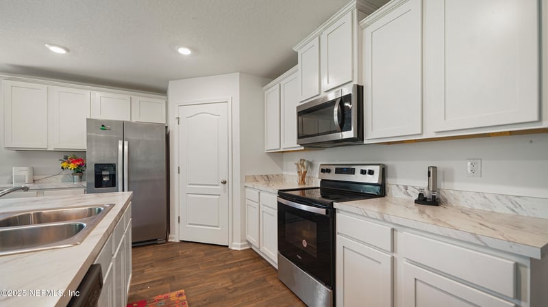 4004 Chihuahua Ct, Jacksonville, FL 32218