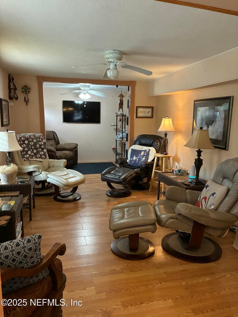 508 Edgewood Ave, Crescent City, FL 32112