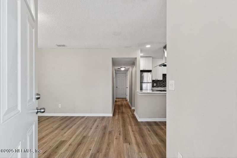 1932 College Cir, Jacksonville, FL 32209