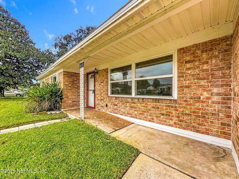 8157 Galaxie Dr, Jacksonville, FL 32244