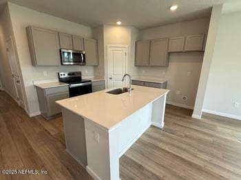 265 Brazil Nut Cir, Jacksonville, FL 32218