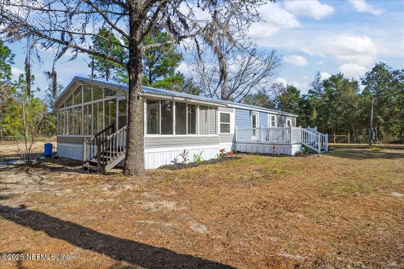 314 Union Ave, Interlachen, FL 32148