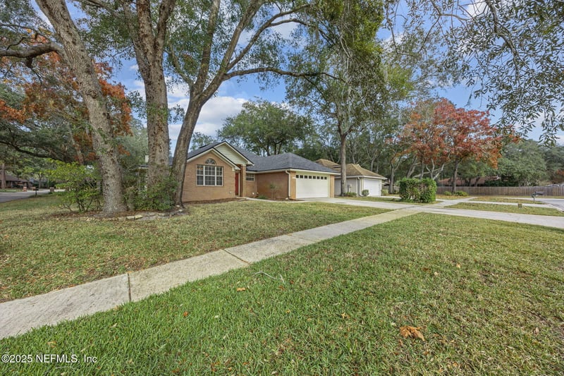 12141 Running Brook Dr, Jacksonville, FL 32225