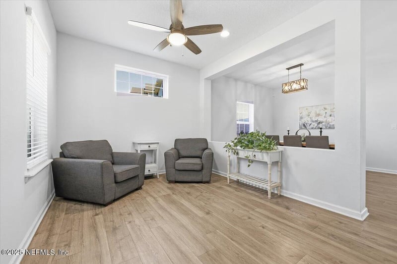 835 Laurel Valley Dr, Orange Park, FL 32065