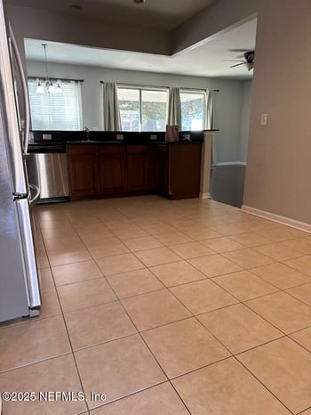 4240 Metron Dr, Jacksonville, FL 32216