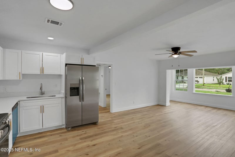 3139 Phyllis St, Jacksonville, FL 32205