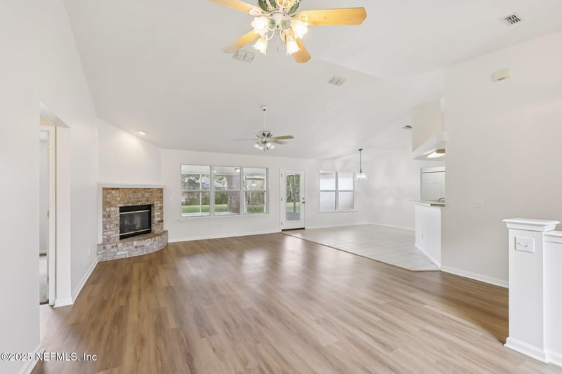 1228 Whipstick Trl, Middleburg, FL 32068