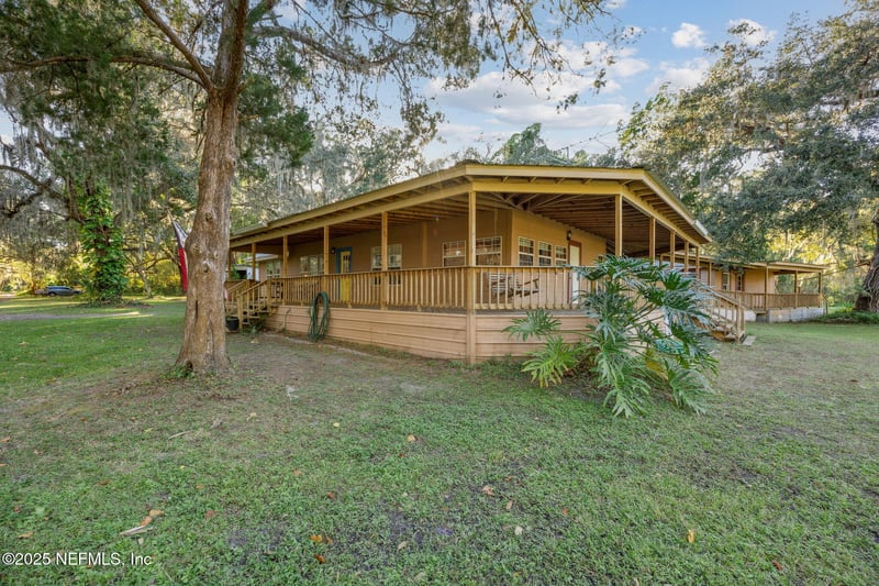 127 Duck Dr, Crescent, FL 32112