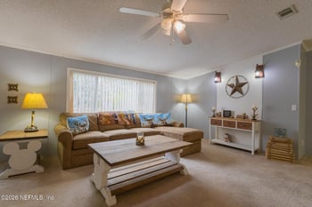 203 Palmetto Ct, Georgetown, FL 32139